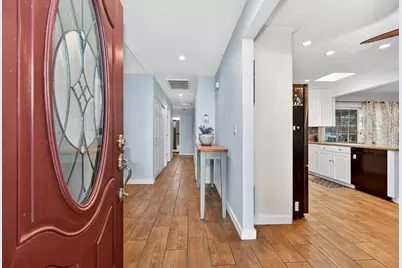 4241 Rosecrest Way, Sacramento, CA 95826 - Photo 8