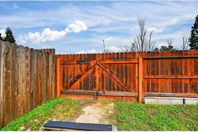 4241 Rosecrest Way, Sacramento, CA 95826 - Photo 30