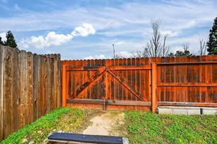 4241 Rosecrest Way, Sacramento, CA 95826 - Photo 30