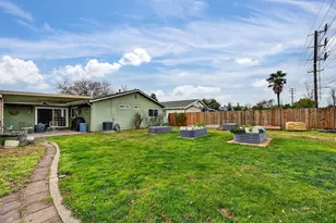 4241 Rosecrest Way, Sacramento, CA 95826 - Photo 32