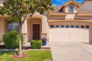 2036 Vignolia Loop, Roseville, CA 95747 - Photo 2