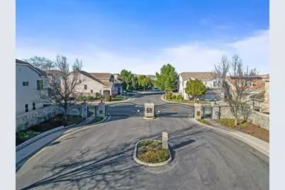 2036 Vignolia Loop, Roseville, CA 95747 - Photo 32