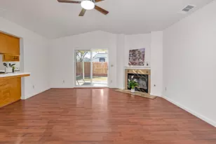 1828 College Greens Dr, Los Banos, CA 93635 - Photo 10