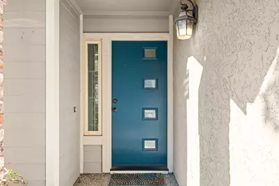 385 Hatteras Way, Sacramento, CA 95831 - Photo 8