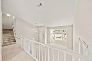 385 Hatteras Way, Sacramento, CA 95831 - Photo 16