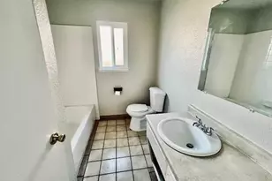 2045 Celeste Dr, Modesto, CA 95355 - Photo 14