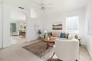 9184 Laguna Center Cir, Elk Grove, CA 95758 - Photo 4