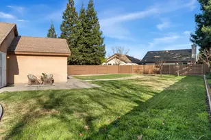 9184 Laguna Center Cir, Elk Grove, CA 95758 - Photo 24