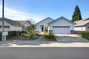 5757 Sandlewood Way, Roseville, CA 95747 - Photo 2