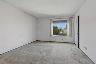 9 Alcala Ct, Sacramento, CA 95823 - Photo 18