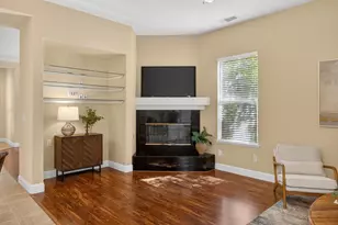 8 Anton Ct, Sacramento, CA 95835 - Photo 12