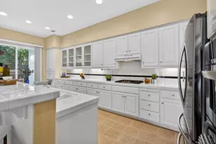8 Anton Ct, Sacramento, CA 95835 - Photo 14