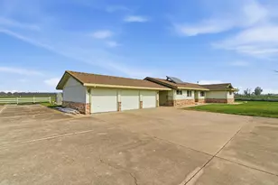 11551 E Tokay Colony Rd, Lodi, CA 95240 - Photo 4