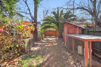 2320 F Street, Sacramento, CA 95816 - Photo 40