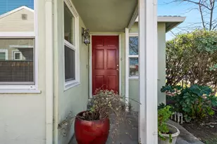 2621 12th St, Sacramento, CA 95818 - Photo 4