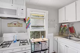 925 W 21st St, Merced, CA 95340 - Photo 32