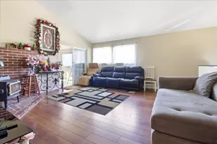 202 Madonna View, Watsonville, CA 95076 - Photo 6
