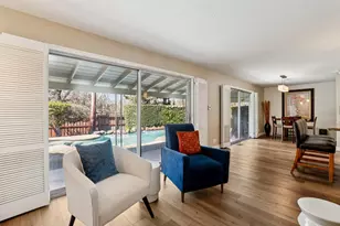 6200 S Land Park Dr, Sacramento, CA 95831 - Photo 6