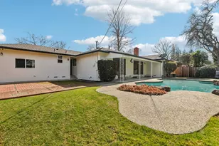 6200 S Land Park Dr, Sacramento, CA 95831 - Photo 30