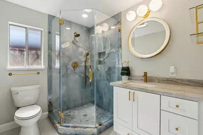 6200 S Land Park Drive, Sacramento, CA 95831 - Photo 26