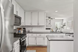 5303 Elgin Hills Way, Antelope, CA 95843 - Photo 10