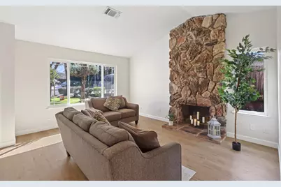 10049 Elgin River Court, Rancho Cordova, CA 95670 - Photo 8