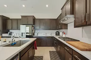 2013 Van Ruiten Dr, Lodi, CA 95242 - Photo 16