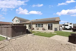 2013 Van Ruiten Dr, Lodi, CA 95242 - Photo 32