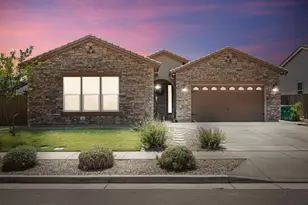 2013 Van Ruiten Dr, Lodi, CA 95242 - Photo 2