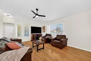 8312 Fintown Ct, Sacramento, CA 95828 - Photo 10