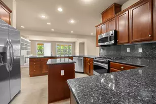 9875 Westminster Way, Elk Grove, CA 95757 - Photo 16