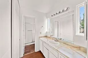 7765 Twain Ct, Sacramento, CA 95828 - Photo 32