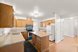 7765 Twain Ct, Sacramento, CA 95828 - Photo 26