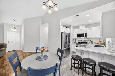 9365 Laguna Pointe Way, Elk Grove, CA 95758 - Photo 10