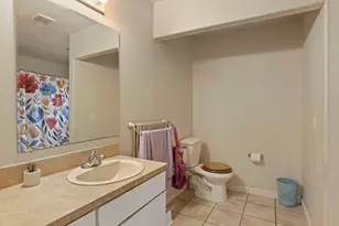5238 E Sonora St, Stockton, CA 95215 - Photo 12