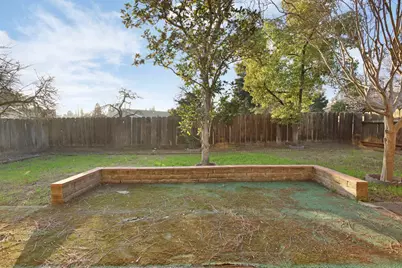 8215 Manhattan Drive, Stockton, CA 95210 - Photo 42