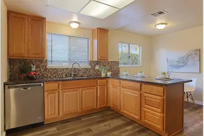 8215 Manhattan Drive, Stockton, CA 95210 - Photo 20