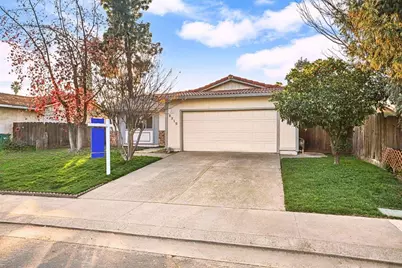 8215 Manhattan Drive, Stockton, CA 95210 - Photo 2