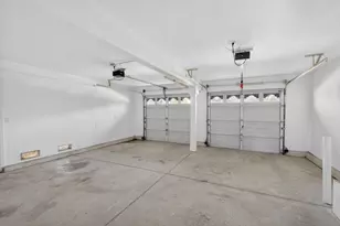 19 Whitestone Ct, Elk Grove, CA 95758 - Photo 40