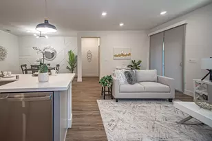 10352 Charles Morris Wy, Elk Grove, CA 95757 - Photo 6