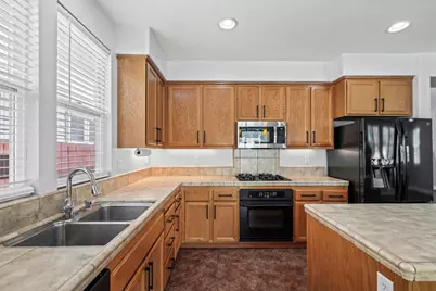 2764 Rogue River Circle, West Sacramento, CA 95691 - Photo 18