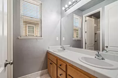 2764 Rogue River Circle, West Sacramento, CA 95691 - Photo 30