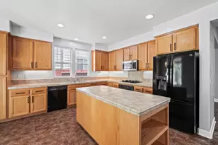 2764 Rogue River Cir, West Sacramento, CA 95691 - Photo 16