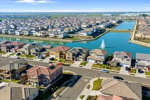 5743 Waterstone St, Sacramento, CA 95835 - Photo 36