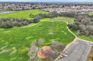 100 Palomares, Roseville, CA 95747 - Photo 70