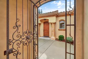 100 Palomares, Roseville, CA 95747 - Photo 4