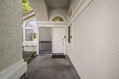 236 Rochelle Court, Roseville, CA 95661 - Photo 4