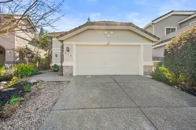 236 Rochelle Court, Roseville, CA 95661 - Photo 2