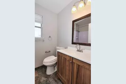 975 Rossburn Way, Galt, CA 95632 - Photo 34