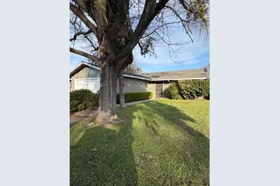 9314 Cherbourg Way, Stockton, CA 95210 - Photo 2